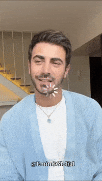 Arafta Pensando GIF