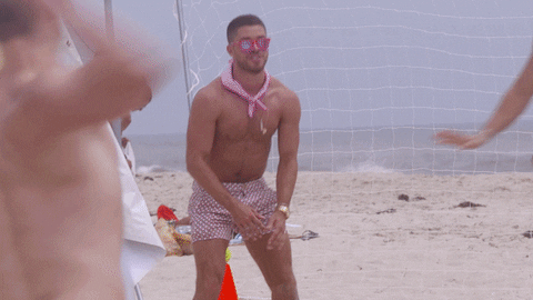Tv Show Reaction GIF by LogoTV