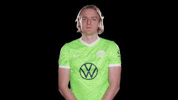 Look Here Reaction GIF by VfL Wolfsburg