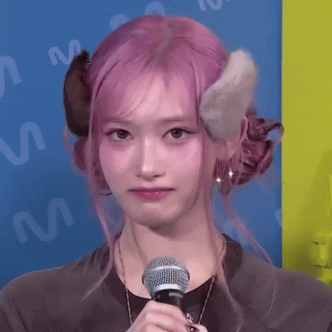Leeseo GIF