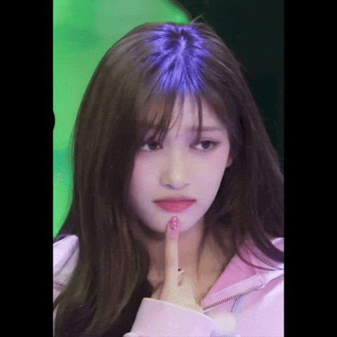 Leeseo GIF