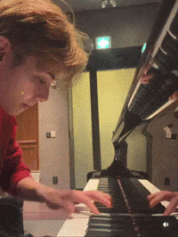 Piano Tae GIF