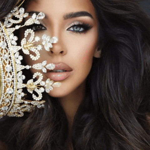 lu_ba giphyupload ecuador missuniverse nadiamejia GIF