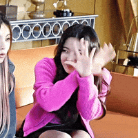 Helmets kpop done itzy jyp GIF