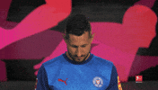 Look Up Holstein Kiel GIF by Bundesliga