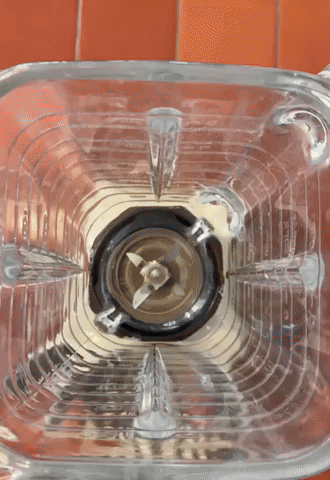 The BEST healthy breakfast shake recipe!