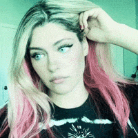 karlasro meme what wtf weird GIF