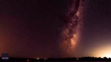 Milky Way Produces Cinematic Effect in Tasmanian Sky