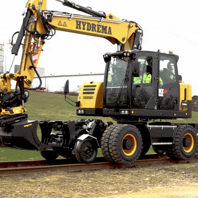 Excavator Digger GIF by HYDREMA