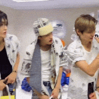 Idol Win GIF