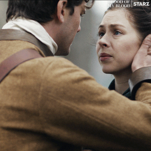 Jeremy Irvine Kiss GIF by Outlander