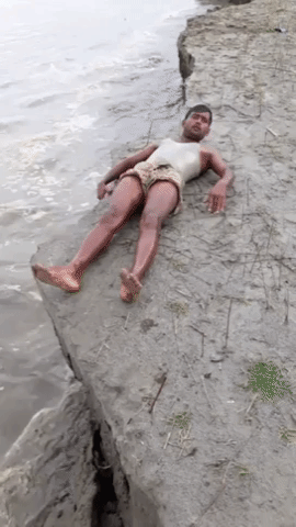 idiot GIF