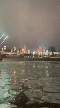 Fireworks Light Up Red Square as Moscow Welcomes New Year