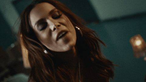 Mc Anitta Anira GIF