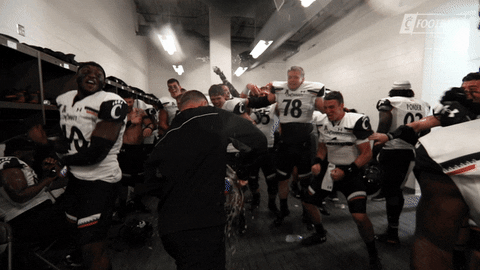 Excited College Football GIF by Cincinnati Bearcats