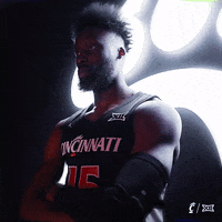 College Basketball Sport GIF by Cincinnati Bearcats