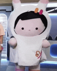 Emibonnieany GIF