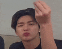 安乾鎬 GIF