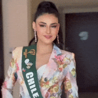 Nathalie Briones GIF