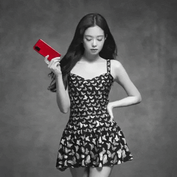 blackpinkupdate giphygifmaker jennie red GIF