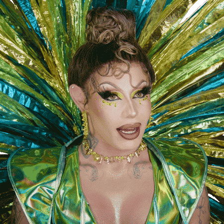 ParamountPlusBr giphyupload queen drag race brasil grag queen GIF