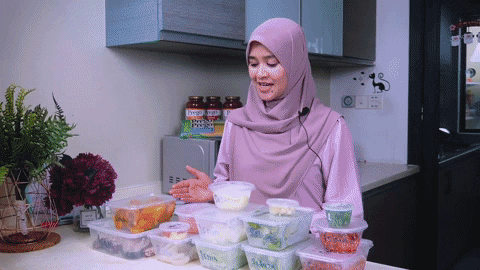 adiputri giphygifmaker GIF