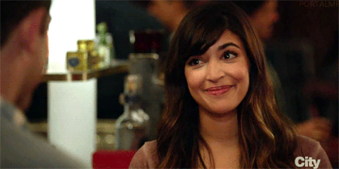 hannah simone GIF