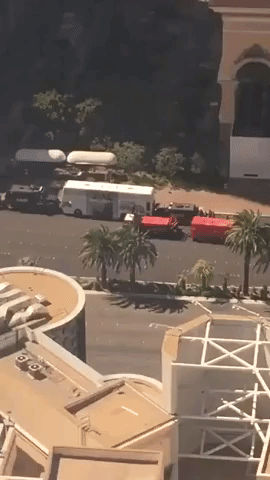 SWAT Detonate Small Explosive During Barricade on Las Vegas Strip
