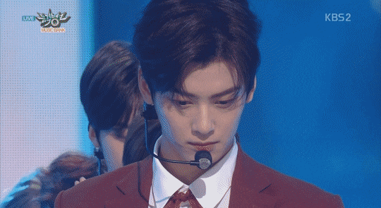 kpoopshiz giphyupload GIF