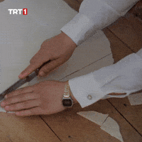 Gift Eat GIF by TRT