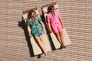 Summer Relax GIF by OppoSuits