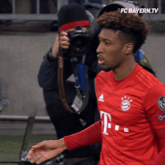 Champions League Hug GIF by FC Bayern Munich
