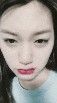 Kim Doyeon GIF
