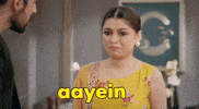 Aayein GIF