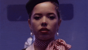 NiluferYanyaCrashGiphy.mp4