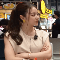Lady M Pout GIF