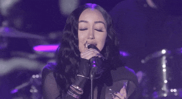 Noah Cyrus GIF by New Year's Rockin' Eve