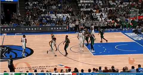 Luke_Askew_Hoops giphygifgrabber mavs reggie GIF