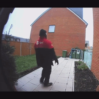 London Delivery Man Brings Christmas Grooves