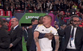 Real Madrid Kiss GIF by UEFA