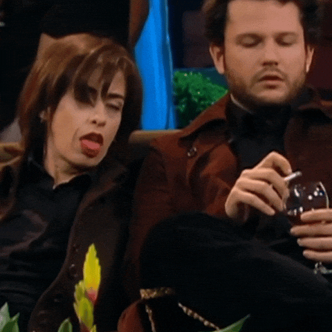 Fernanda Torres Cansados GIF