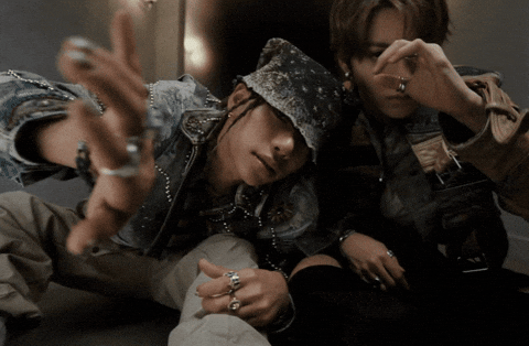 Look Jo GIF by ALLDAY PROJECT