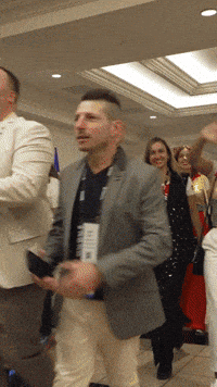 R4 GIF by RE/MAX