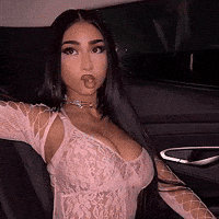 Paloma Mami GIF
