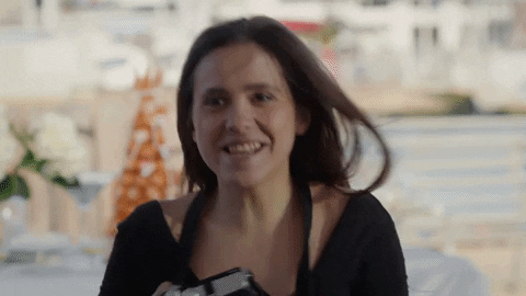 camera smile GIF by Un si grand soleil