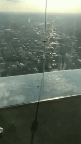 Cracks on Willis Tower Skydeck Startle Visitors, But Officials Say No Danger