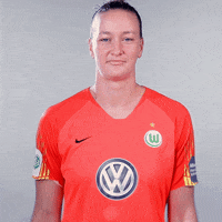 almuth schult dancing GIF by VfL Wolfsburg