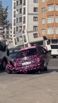 Benyagmur car nissan araba modified GIF