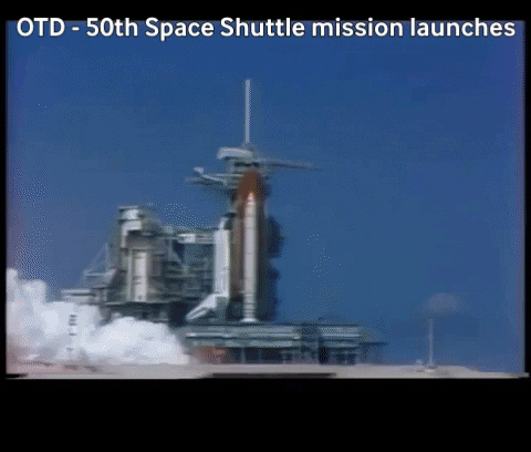 spsweeney91 giphygifmaker usa astronaut patriots GIF