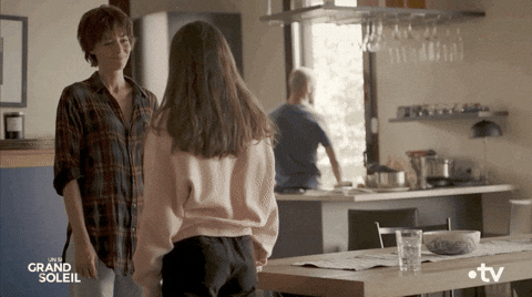 Camille Hug GIF by Un si grand soleil
